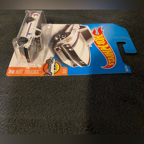 "🥦5/$25🥦" Hot Wheels Datsun 620 - Picture 3 of 4